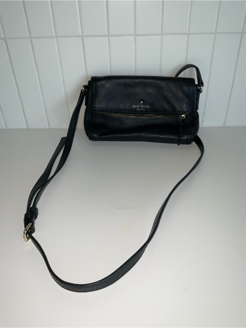 kate spade Cobble Hill Mini Carson Black Leather Crossbody Bag